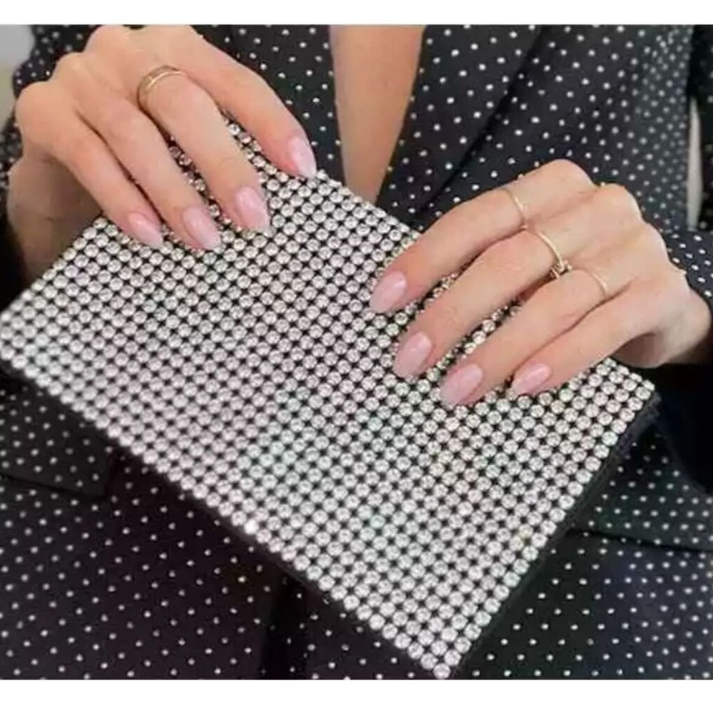 Amber Sceats Stella Crystal Clutch - Picture 3 of 17